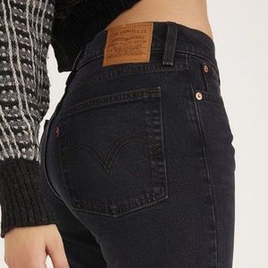 levi's high rise icon wedgie black cutoff crop boho 90s grunge denim jeans